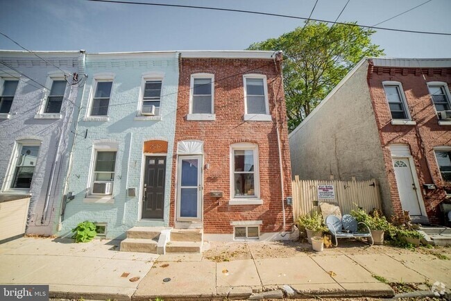 Building Photo - 2521 E Gordon St Rental