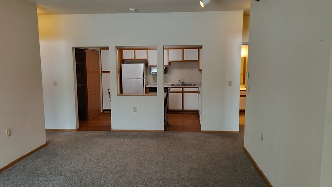 Building Photo - 803 N West St Rental