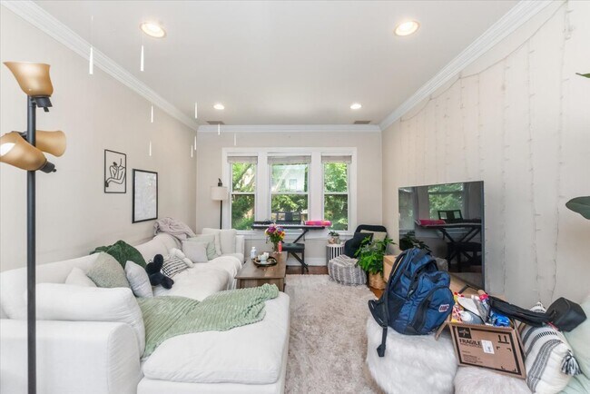Photo - 3630 N Bosworth Ave Unidad 1