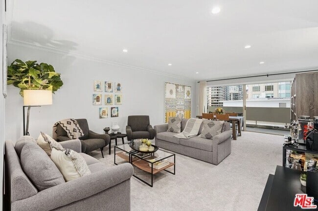 Building Photo - 10701 Wilshire Blvd Unit 1405 Rental