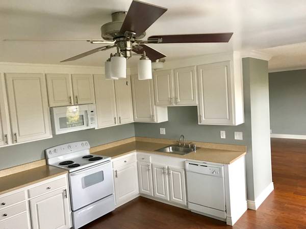 Metro Park Apartment Homes