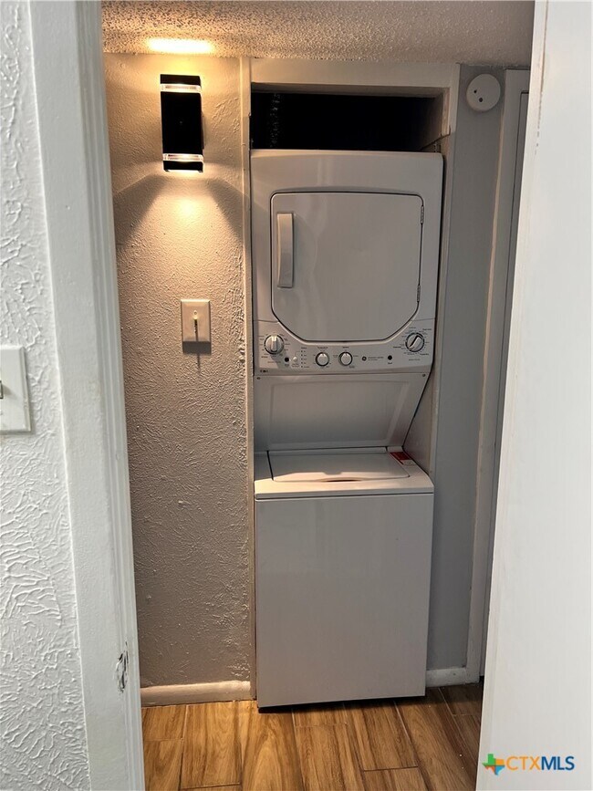 Photo - 1901 N 10th St Unidad 8