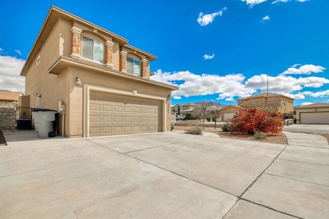 Photo - Beautiful Corner lot House