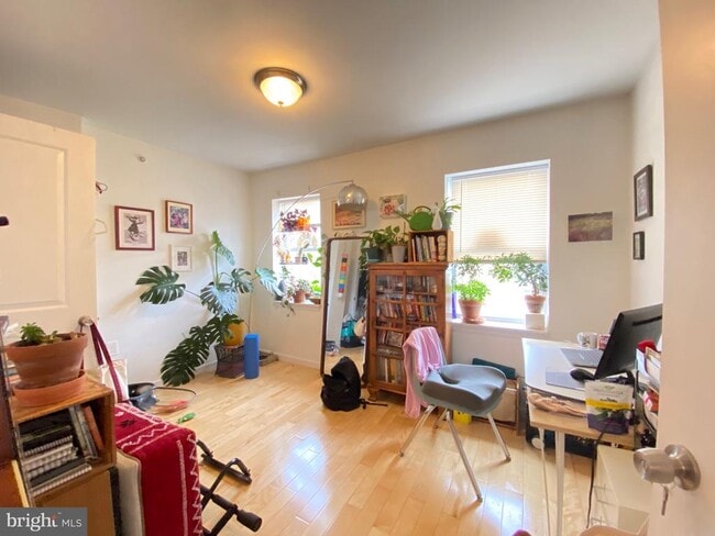 Photo - 2031 E Susquehanna Ave Unidad 3