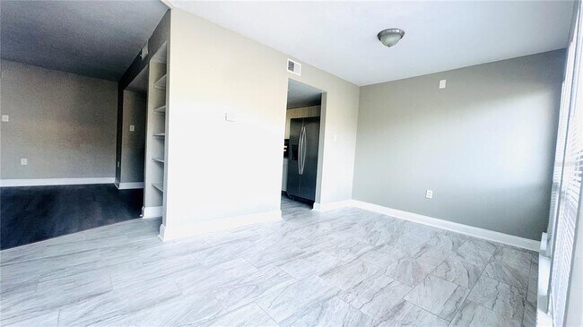 4016 Woodfern Dr
