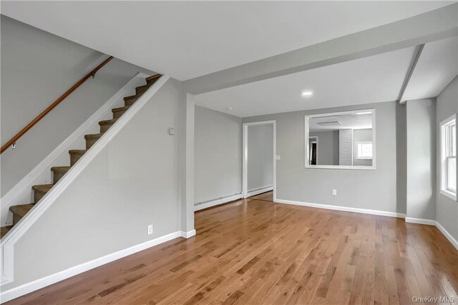 Photo - 28 Spring St