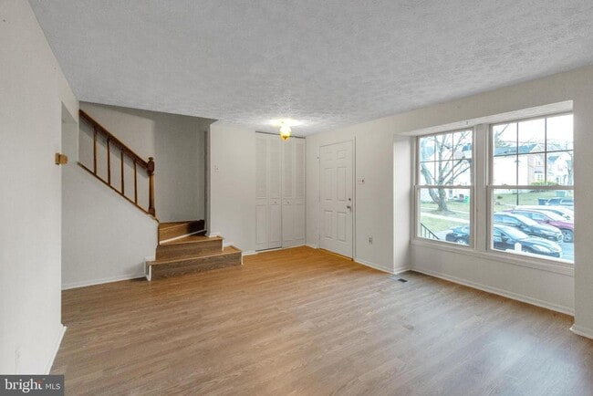 Photo - 4327 Rockport Ln