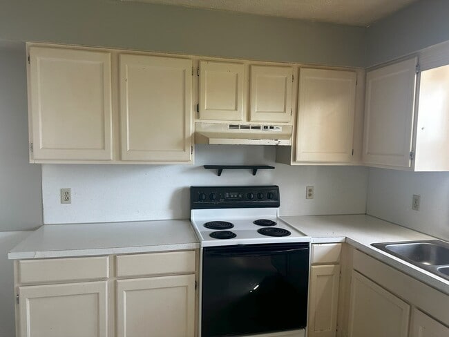 Photo - 3710 Benttree Dr Unit Apartment A