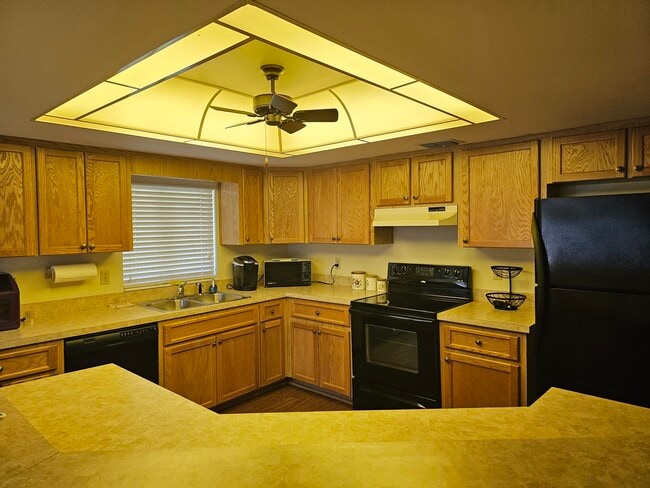 Photo - 137 Anton Ct