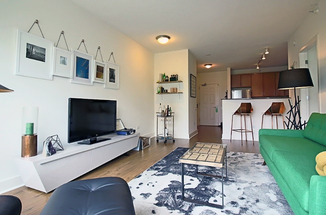 Photo - 966 S Clark St