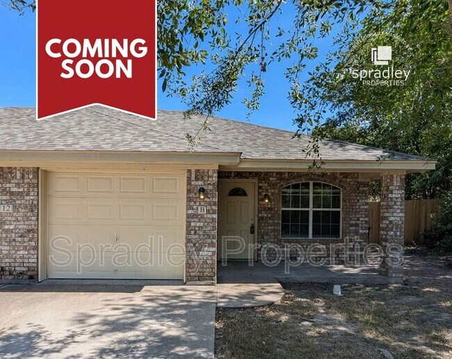 Building Photo - 112B Andy Ln