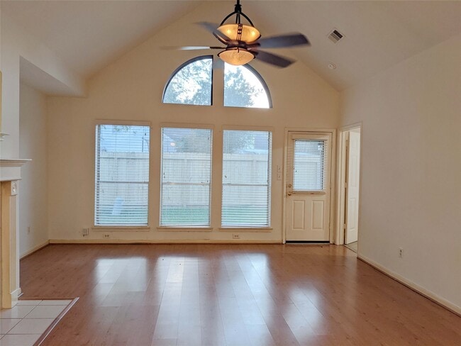 Photo - 2810 Foxden Dr