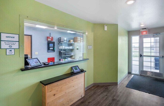 Furnished Studio-Springfield - South - Battlefield