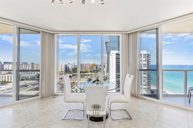 Photo - 16699 Collins Ave Condominio Unidad 2307