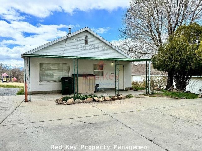 Building Photo - S. Main St. Single Family
