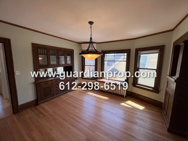 Photo - Fully Updated Upper Duplex for September 1, New Kitchen & Bath, Sunroom + Office Area, Private Ba... Unidad #106(upper )