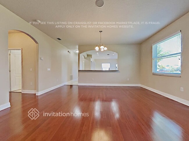Photo - 1492 Hemingway Blvd