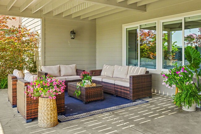Photo - Stunning Luxury Home Coming Soon!