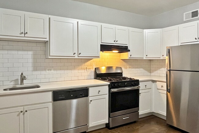 305-315 S. Oak Park Ave. and 803-805 Randolph St.