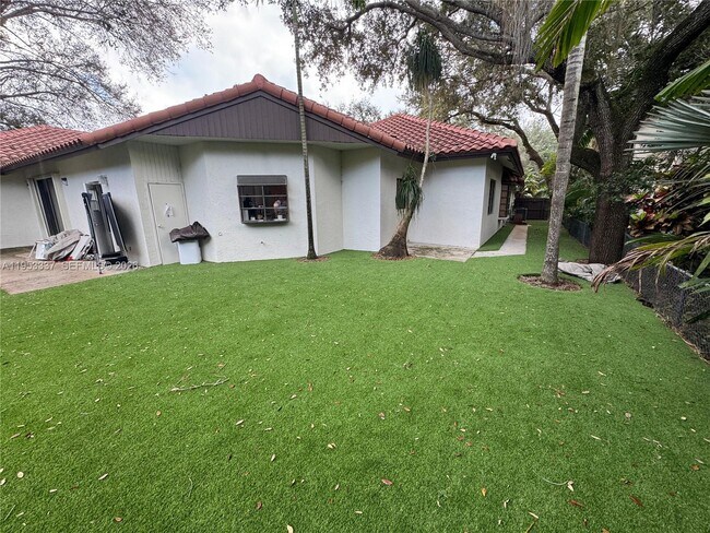 Photo - 3911 SW 56th Ct