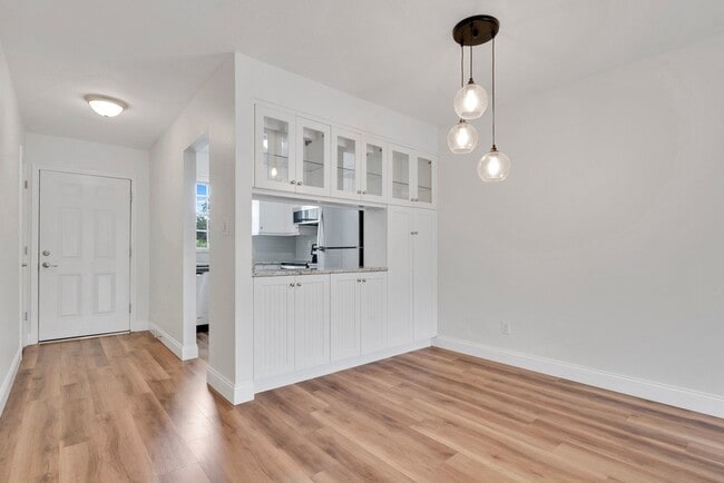 Bar - 1250 S Denning Dr Unit 127