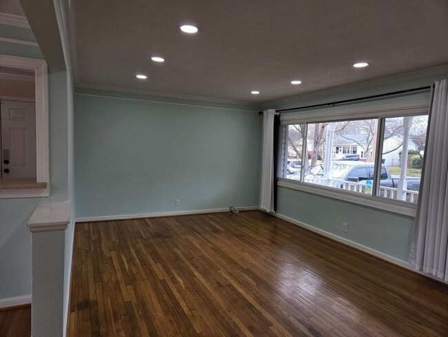 Photo - Move In Ready!