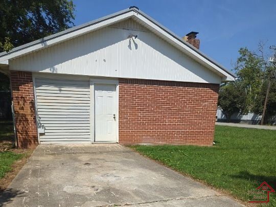 Photo - 555 E 20th St