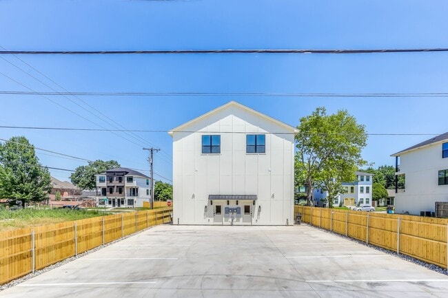 Photo - 3145 Forest Park Blvd