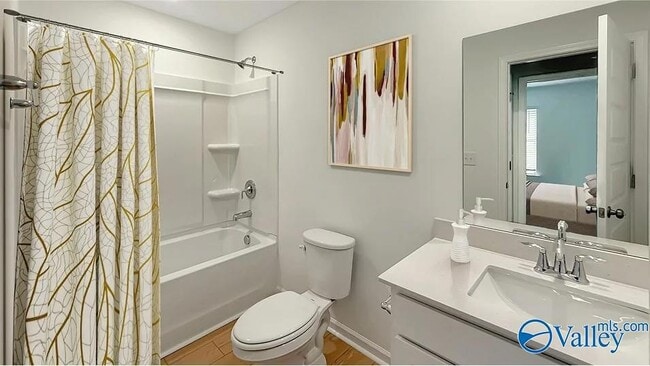 Photo - 22655 Dashwood Ln