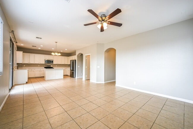 Photo - 1465 E Mia Ln