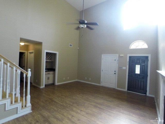 Photo - 15 San Saba St