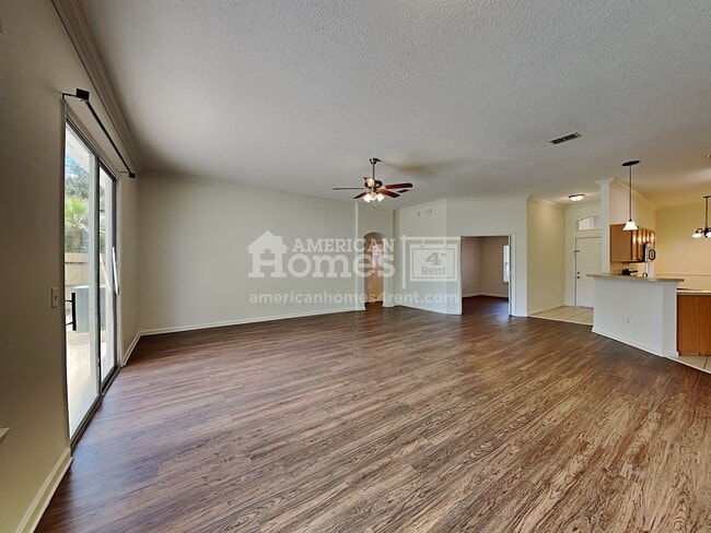 Photo - 224 N Lake Cunningham Ave