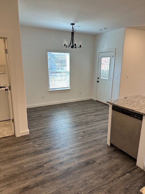 Photo - 5 Hawthorn Ln