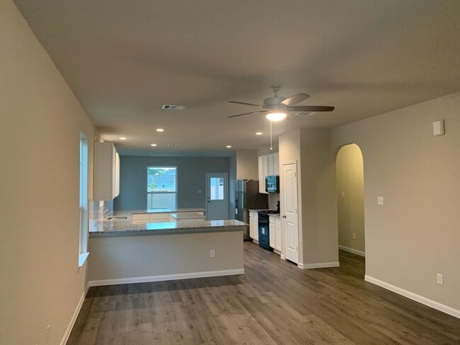 Photo - 14048 Lamprey Dr