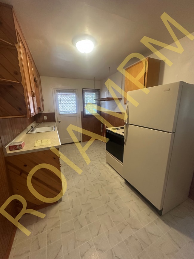 Photo - 1 Bed / 1 Bath Duplex for Rent – $1,000/Month