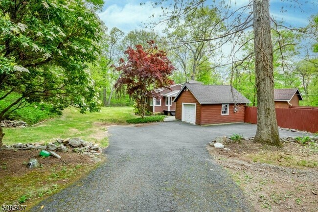 Photo - 101 Drakestown Rd