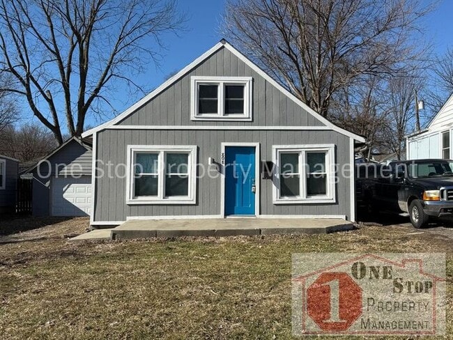 Building Photo - Beautiful 4 Bedroom 1.75 Bathroom Home in Independence!