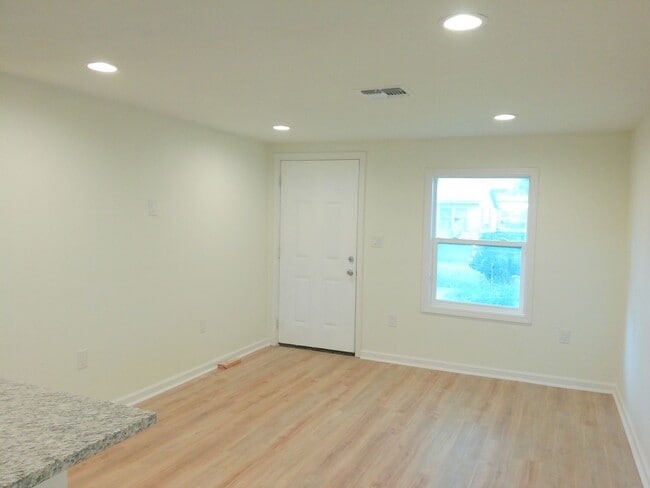 Photo - 306 Allison Dr