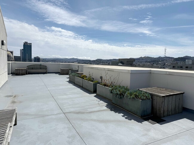 Photo - 750 Van Ness Ave Unit 702