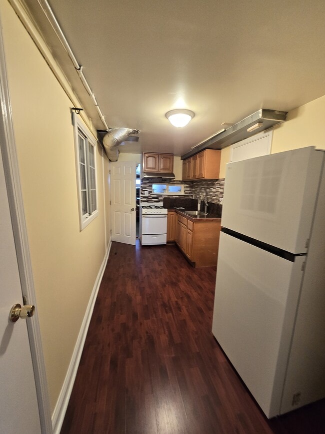 Photo - 706 Athens St