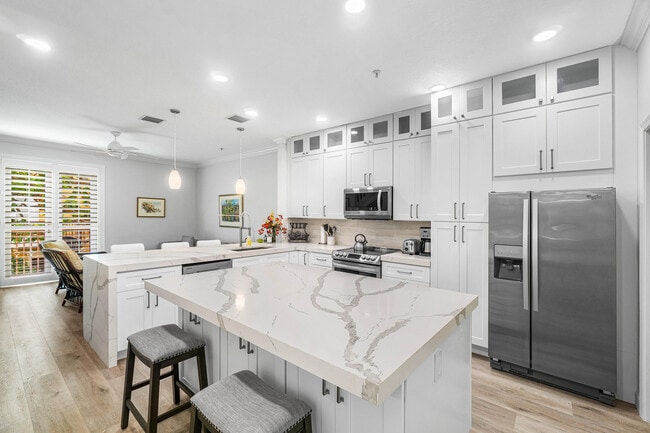 Photo - 65 SE 5th Ave