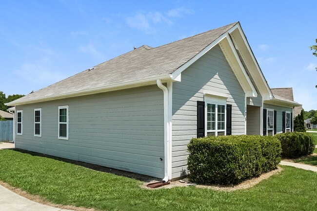 175 Cedar Bend Dr