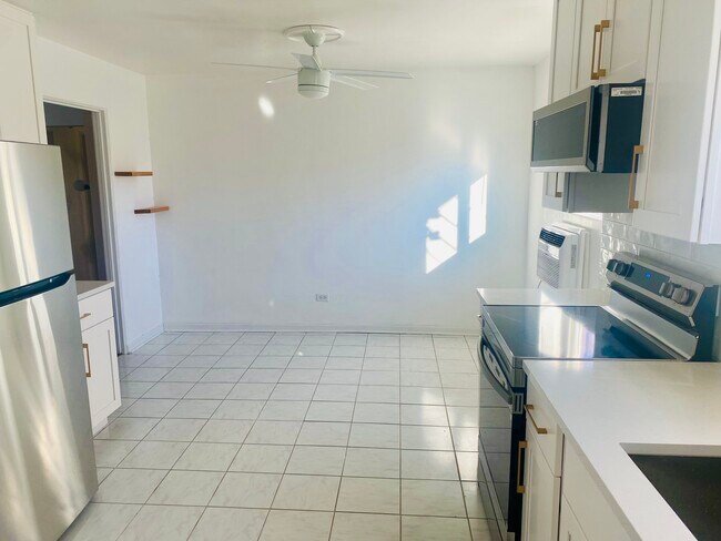 Eat-in kitchen, area for large table