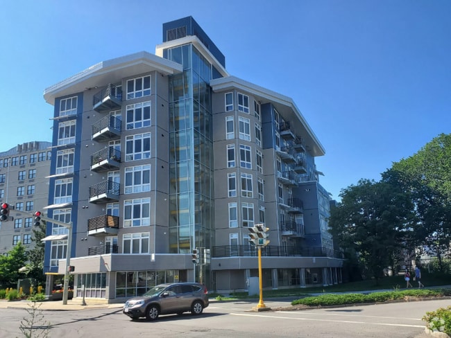 Building Photo - 262 Monsignor O'Brien Hwy Rental