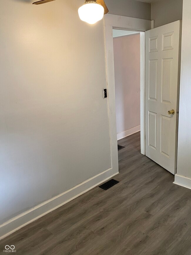 Photo - 1221 N Oxford St