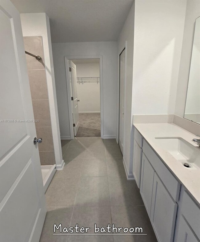 Photo - 5034 Barnet Dr