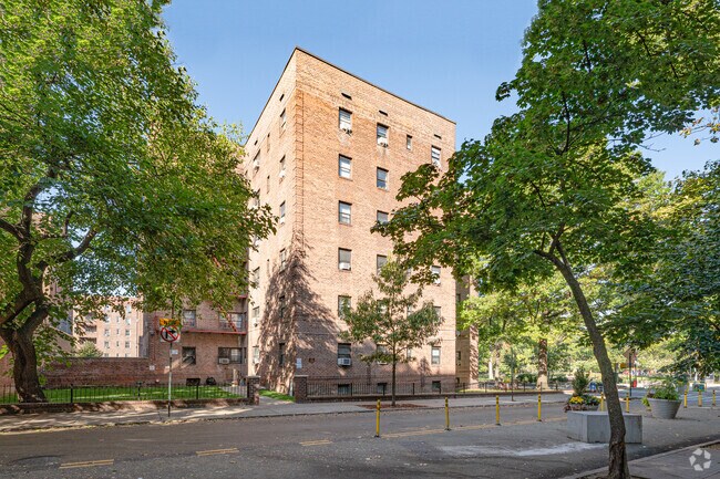 7810 34th Ave - 7810 34th Ave