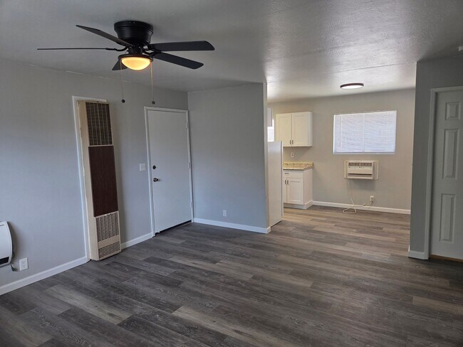 Photo - 620 D St Unit D Street - 620  4