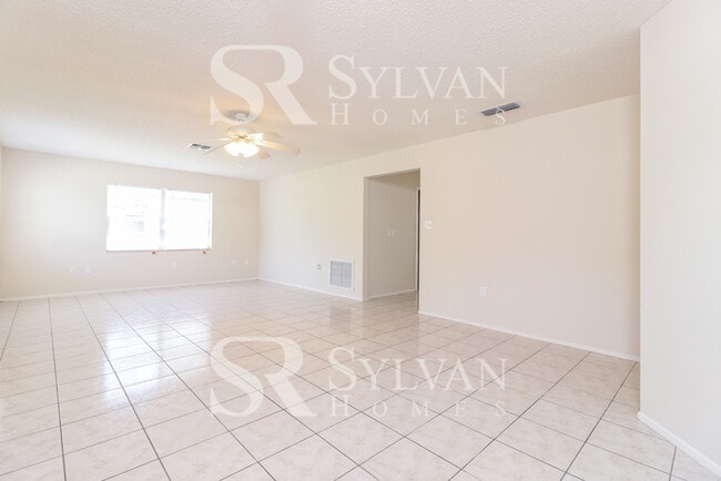 Photo - Enjoy one-level living at its best