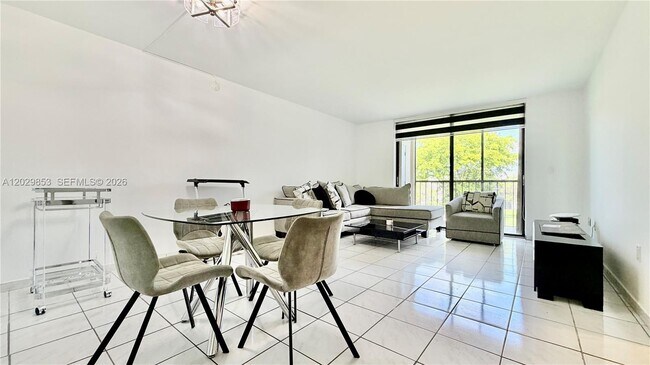 Photo - 8045 SW 107th Ave Unidad 309